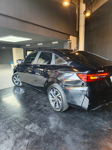 Toyota Yaris E