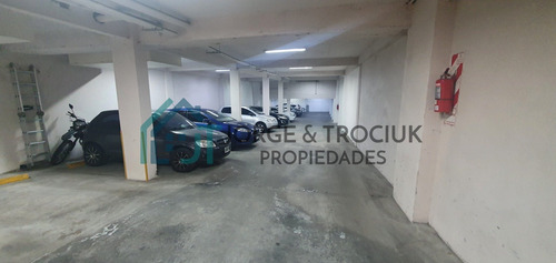 Imagen 12 de 13 de Departamento De 2 Ambientes Con Cochera Cubierta