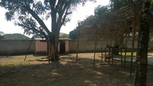 Casa 2 Quartos Com Quintal Enorme Natureza Em Magé