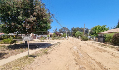 Casa En Venta De 3 Dorm. En Algarrobo