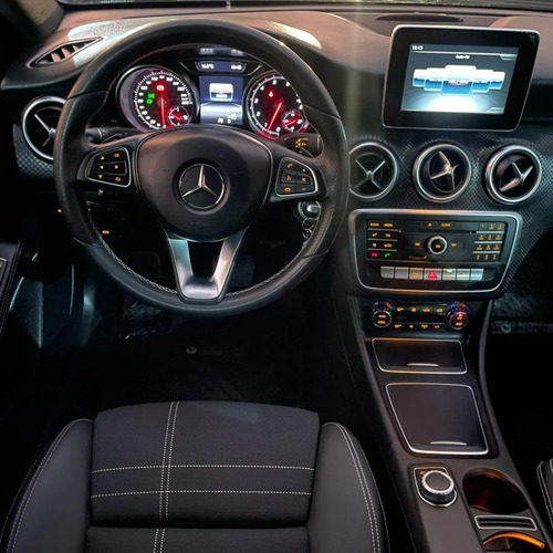 Imagen 5 de 10 de Mercedes Benz A200 Urban ¡impecable, Con Cámara + Car Play!