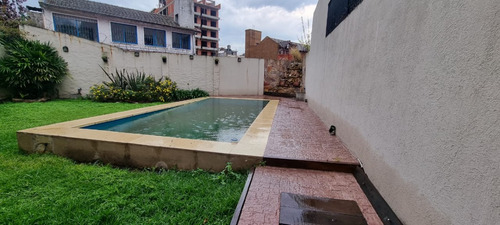 En Venta En Villa Bosch Chalet De 5 Ambientes 3 Baños En Dos Plantas Apto Inversor O Constructor Fot 4