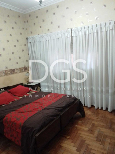 Casa Chalet En Venta En Banfield