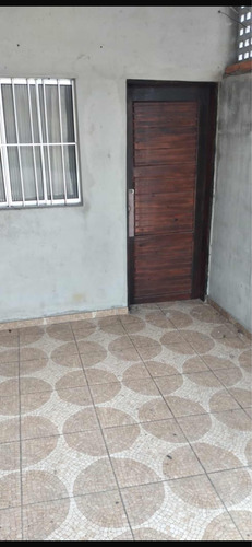 2 Cômodos Itaqua 850$ C/garage Próx Estação Itaquaquecetuba