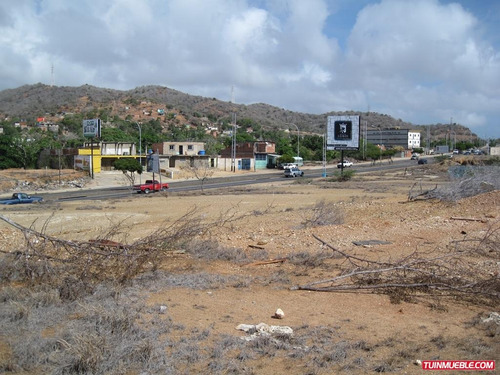 Imagen 12 de 12 de Terrenos En Venta Av Circunvalación Porlamar
