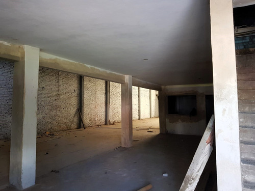 Local Comercial Con Oficinas - 540 M2