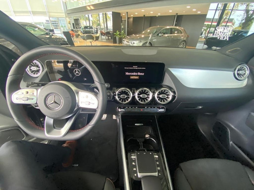 Imagen 6 de 13 de Mercedes Benz Gla 250 Amg Line