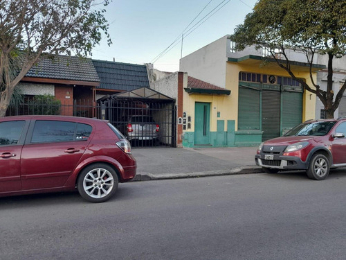 Retasado: Terreno En Floresta (se Acepta Permuta)