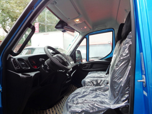 Imagem 7 de 10 de Iveco Daily 35.150