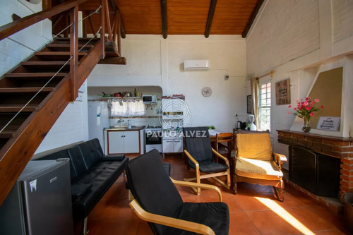 Casa En Alquiler Temporal, En Playa Grande, Con Piscina Climatizada.