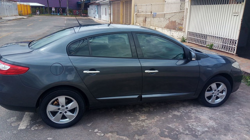 Renault Fluence 2011 2.0 Dynamique Hi-flex 4p