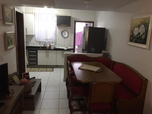 Imagem 2 de 13 de Sobrado - Sitio Cercado - Ref: 67759107 - V-so01028