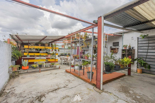 Venta Dos Casas Y Un Apartamento Progreso 5 Dorm