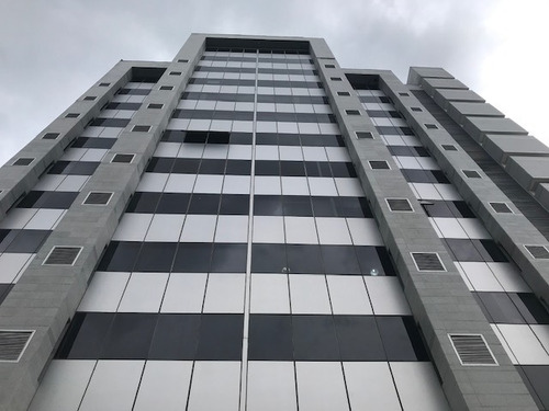 Imagen 2 de 14 de Oficinas En Alquiler 323 M2 Macaracuay