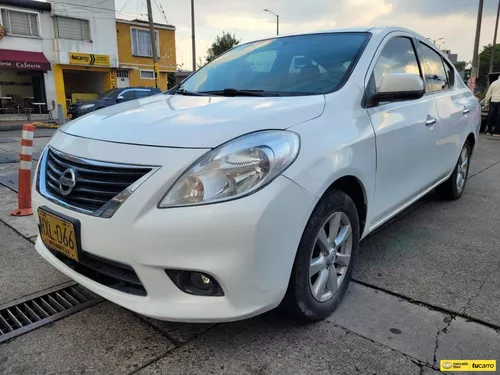 Nissan Versa 1.6 Advance