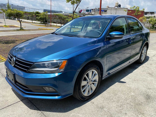 Imagen 1 de 14 de Volkswagen Jetta 2015 2.5 Comfortline Mt At