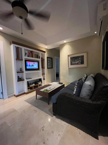 Vendo Apto En Cacicazgos, Uno Por Piso, 301 Metros.