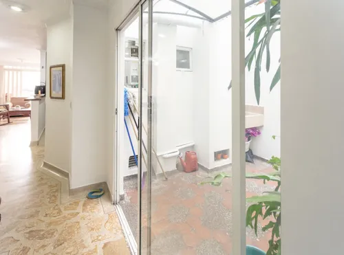 Apartamento En Venta En Laureles. Cod V13185