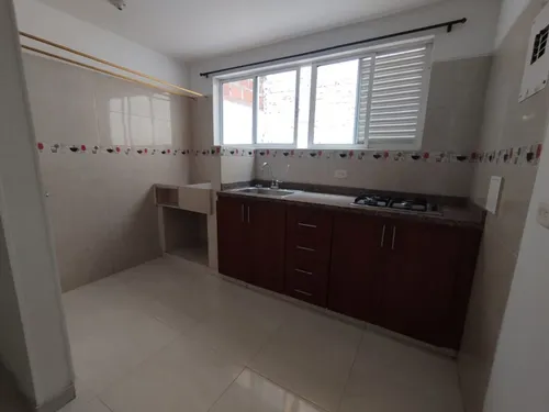 Apartamento En Arriendo En Urbanización La Base. Cod A11656