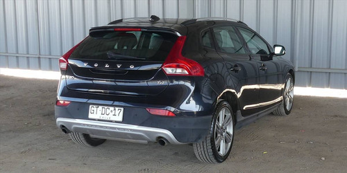 Volvo V40 2014