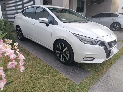Nissan Versa Exclusive Cvt