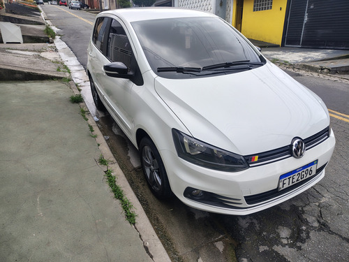 Volkswagen Fox 1.6 Connect Total Flex 5p