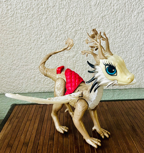 Ever After Holli Ohair Dragón Games (Usado)