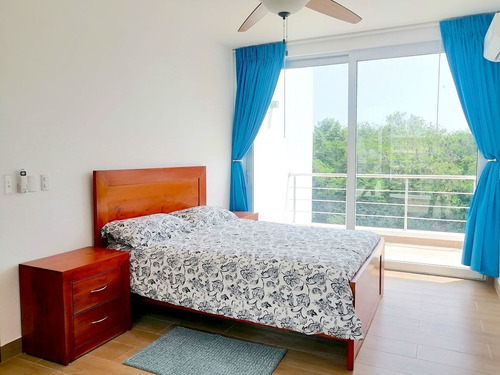 Villa En Venta En Playa Nueva Romana.