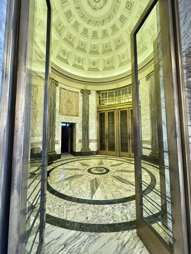 Oficina En Palacio De La Reconquista