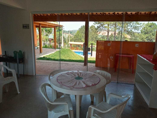 Encantadora Chácara Em Ibiúna Com 1.000m2 Escriturada