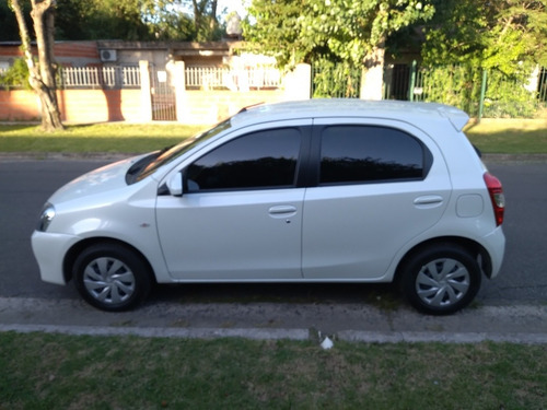 Toyota Etios 1.5 Xs 2016