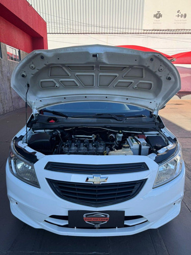Chevrolet Onix HATCH Joy 1.0 8V Flex 5p Mec.