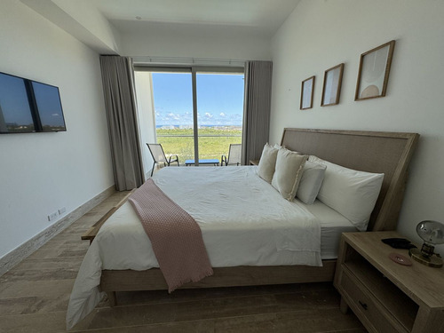 Lujoso Apartamento De 1 Habitación Amueblado/ Cap Cana