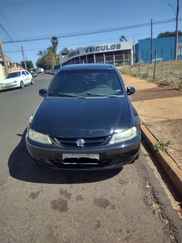 Imagem 2 de 9 de Chevrolet Celta 1.0 3p