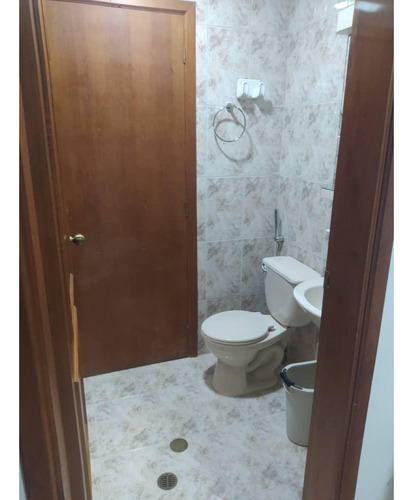 Apartamento En Alquiler En Residencias Karina Lecheria
