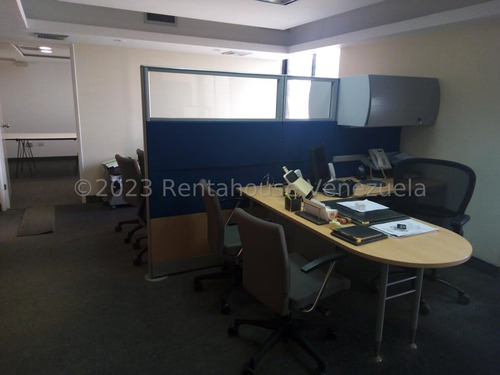 Oficina En Venta En Sabana Grande Jdv Cod 24-28448