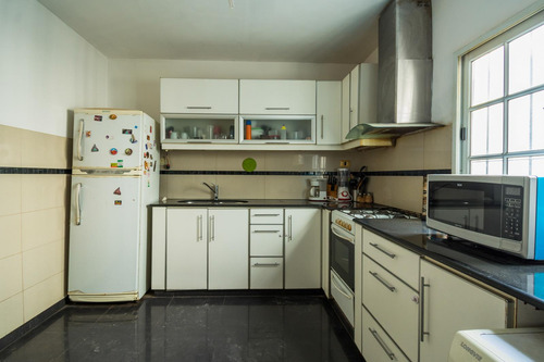 Venta Departamento 3 Ambientes Lateral En Ramos Mejia.