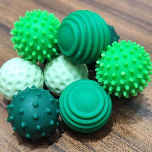 Juego De 12 Bolas Sensoriales Texturizadas Con Verde