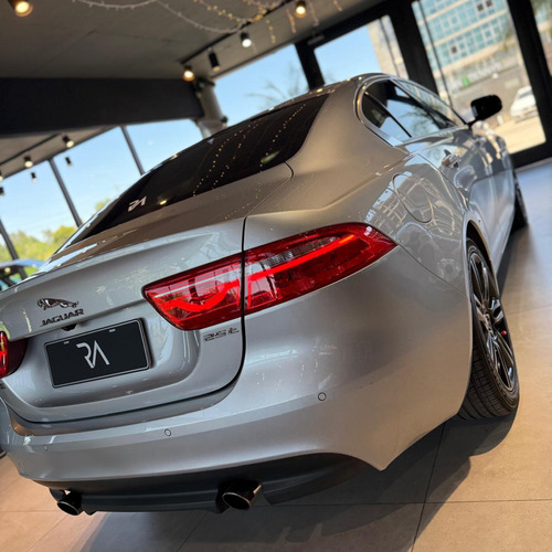 Jaguar XE 2.0 Se 240cv