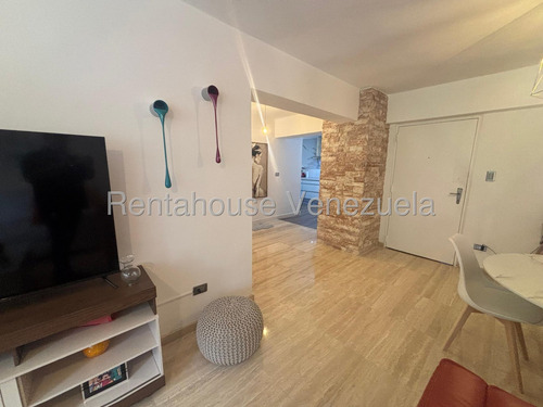 Apartamento En Venta Prados Del Este 25-21644. Jt