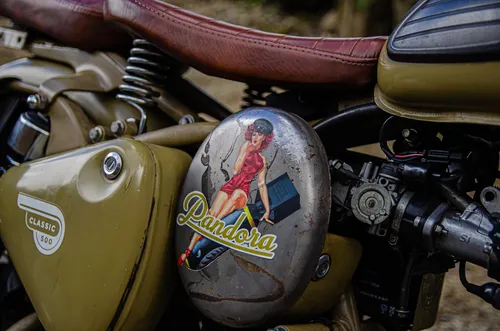 Re Classic 500 - Desert Storm Soat 02/2026 Tecno 12/25