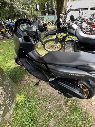 Nmax Como Nueva 3.800 Km Con Garantía, Modelo 2025