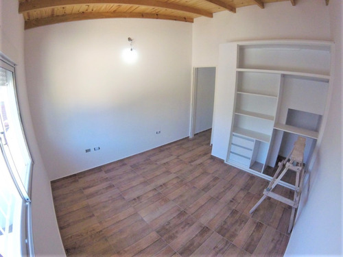 Imagen 11 de 13 de Triplex 3 Amb Con Playroom - Cochera - Fondo // Marmol 837