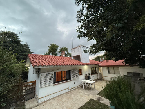 Casa En Venta En Villa Giardino, Oportunidad