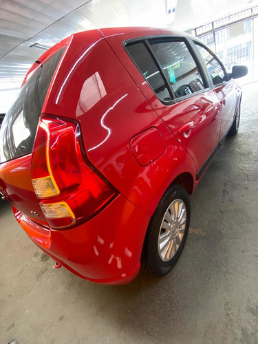 Renault Sandero 2012 1.6 Privilège Hi-torque 5p