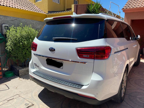 Kia Grand Carnival Ex 3.3 Aut. Full