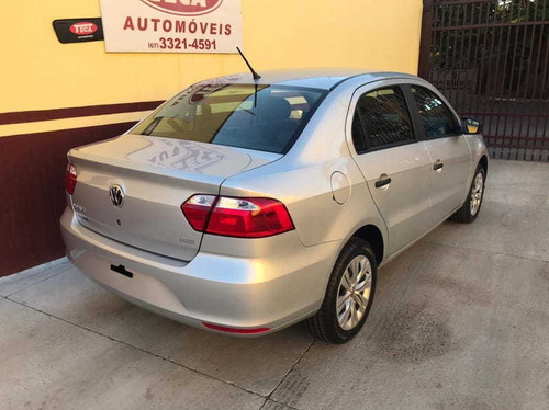Imagem 4 de 9 de Volkswagen Novo Voyage 1.6