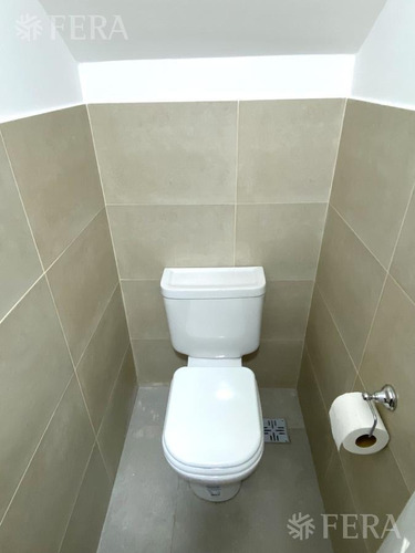 Imagen 8 de 25 de Venta De Departamento Tipo Casa Ph De 3 Ambientes Con Patio, Quincho Y Cochera En Villa Dominico (30140)