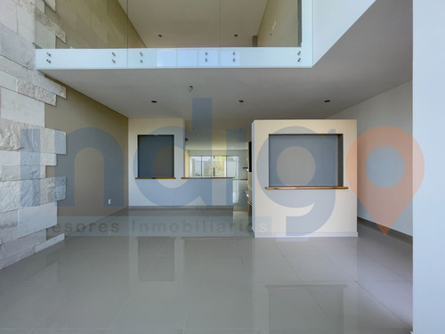 Imagen 9 de 30 de Casa En Venta En Colinas De Juriquilla Frente A Área Verde (