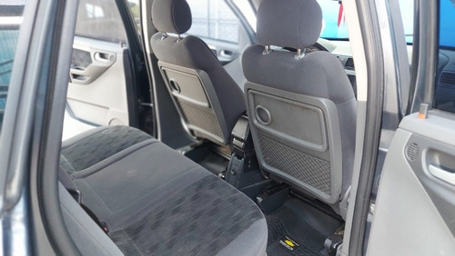 Imagen 16 de 16 de Chevrolet Meriva 2008 1.8 Gls Easytronic Tute Cars D